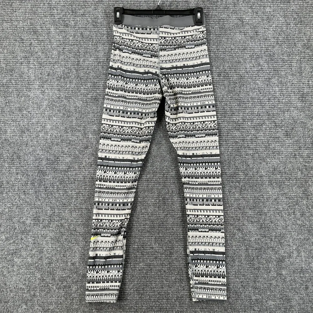 Nike Pro Dri-FIT Leggings Womens M Geometric Pixel Print Compression Gym Yoga